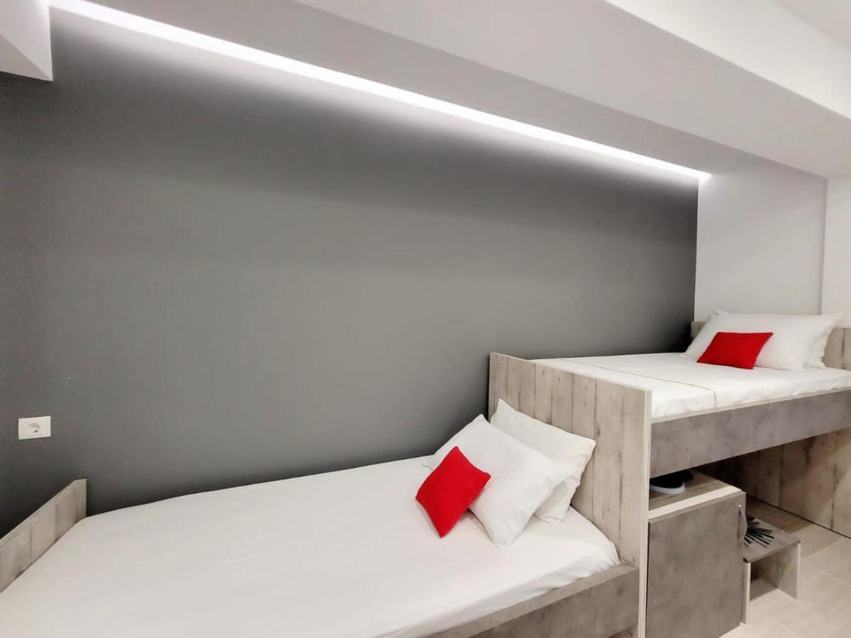 סרנדה Anis Apartments מראה חיצוני תמונה