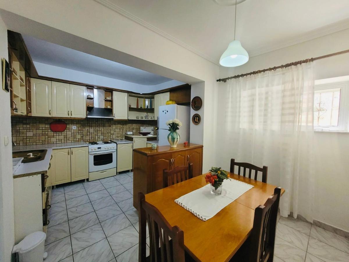 סרנדה Anis Apartments מראה חיצוני תמונה
