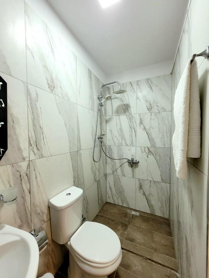 סרנדה Anis Apartments מראה חיצוני תמונה